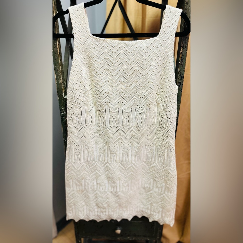 DESIGNER~HERA OFF WHITE SEQUIN DRESS ~ SIZE: LARGE